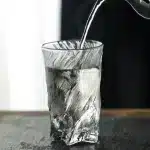 قیمت و خرید لیوان دفرمه طرح یخی DELI GLASS