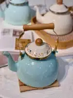 قیمت و خرید کتری لعابی دسته چوبی وارداتی