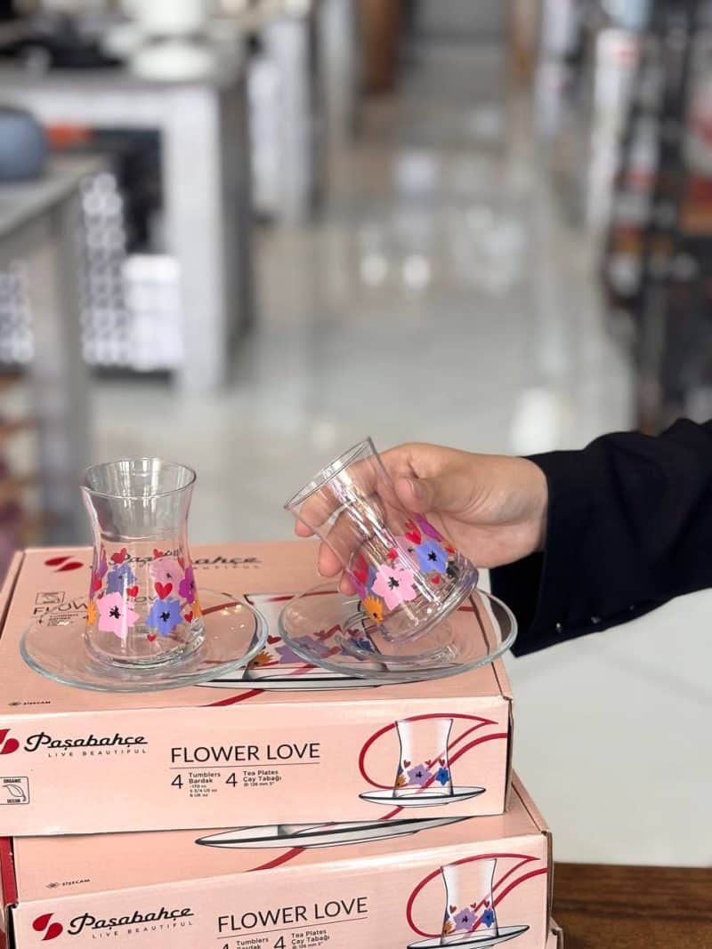 خرید استکان نعلبکی طرح FLOWER LOVE برند پاشاباغچه